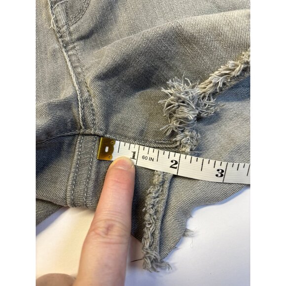 Vintage Y2K (2000s) gray Denim Jean Shorts (size 2) - Picture 5 of 7